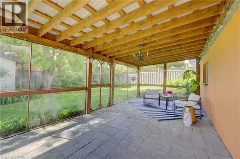 55 Southwood Drive Kitchener ON N2E 2E6