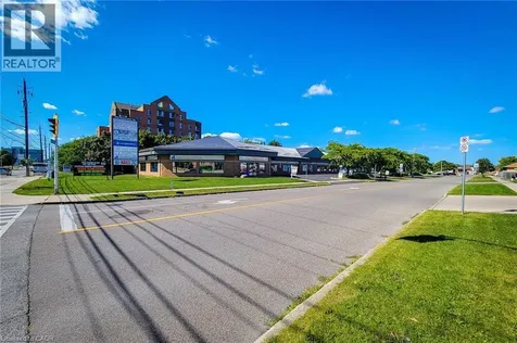 975 Queenston Road Stoney Creek ON L8G 1B8