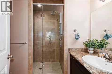 72 Silver Glen Boulevard Collingwood ON L9Y 0G9