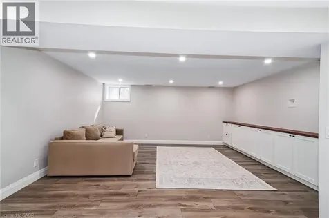 72 Silver Glen Boulevard Collingwood ON L9Y 0G9