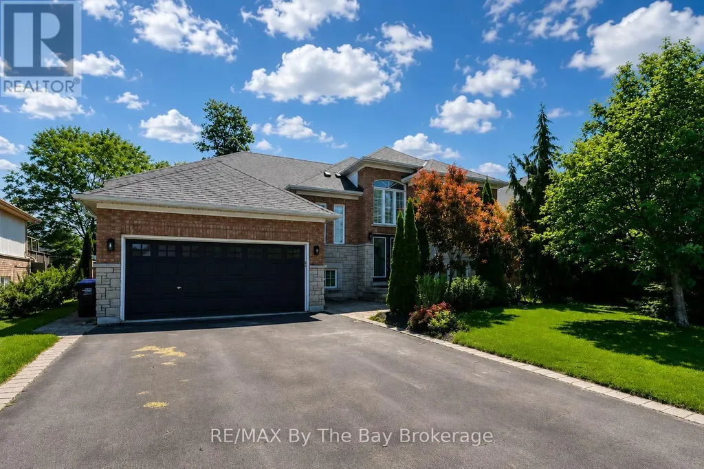 121 Royal Beech Drive Wasaga Beach ON L9Z 2N2
