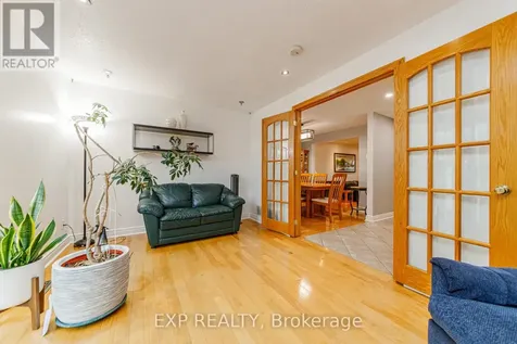 1237 Cedarcroft Crescent Ottawa ON K1B 5G9