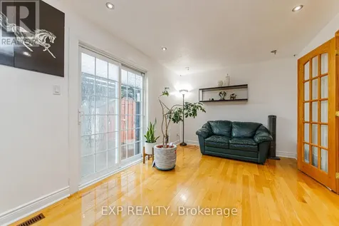 1237 Cedarcroft Crescent Ottawa ON K1B 5G9