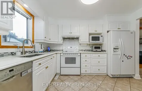 1237 Cedarcroft Crescent Ottawa ON K1B 5G9