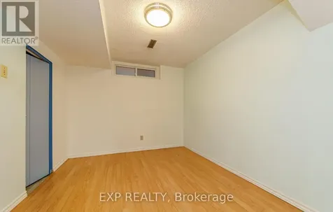 1237 Cedarcroft Crescent Ottawa ON K1B 5G9
