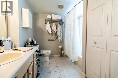 10 Van Allen Avenue Chatham ON N7L 5K1