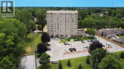 10 Van Allen Avenue Chatham ON N7L 5K1