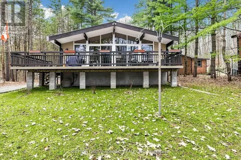 28 Timcourt Drive Tiny ON L9M 0B9