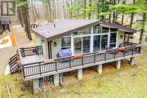 28 Timcourt Drive Tiny ON L9M 0B9