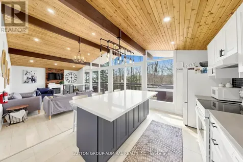 28 Timcourt Drive Tiny ON L9M 0B9