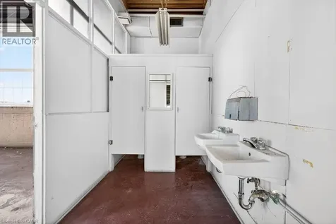144 Chatham Street Hamilton ON L8P 2B6