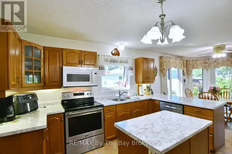 12 Indiana Avenue Wasaga Beach ON L9Z 3A8