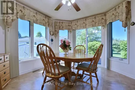 12 Indiana Avenue Wasaga Beach ON L9Z 3A8