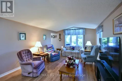 12 Indiana Avenue Wasaga Beach ON L9Z 3A8