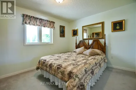 12 Indiana Avenue Wasaga Beach ON L9Z 3A8