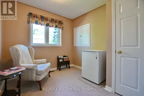 12 Indiana Avenue Wasaga Beach ON L9Z 3A8