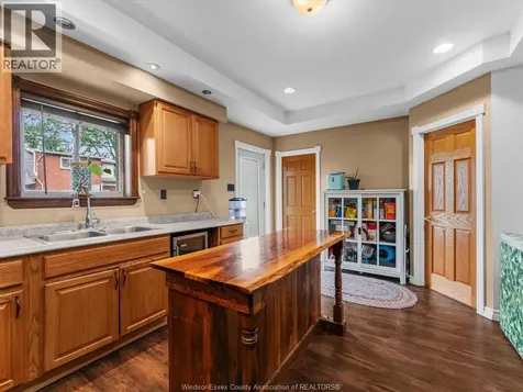 1287 Goyeau Windsor ON N8X 3K9