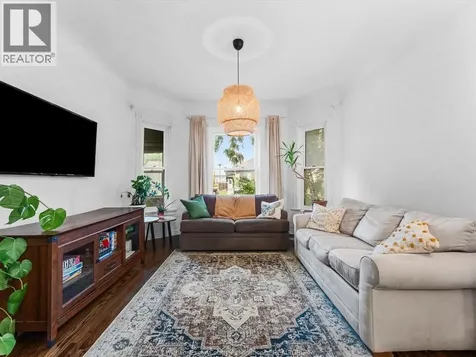 1287 Goyeau Windsor ON N8X 3K9