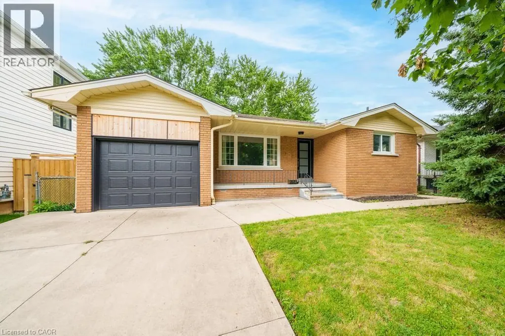 662 Montego Crescent Burlington ON L7N 2Z1
