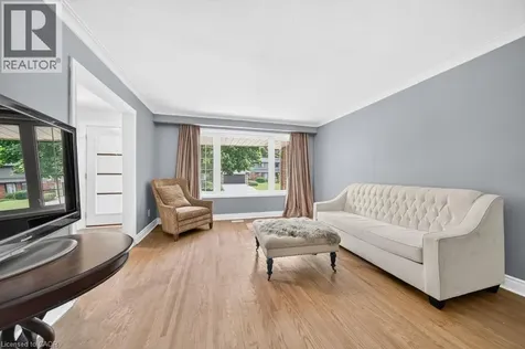 662 Montego Crescent Burlington ON L7N 2Z1