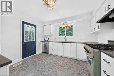 662 Montego Crescent Burlington ON L7N 2Z1