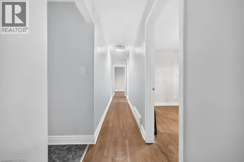 662 Montego Crescent Burlington ON L7N 2Z1