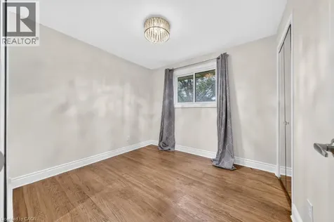 662 Montego Crescent Burlington ON L7N 2Z1