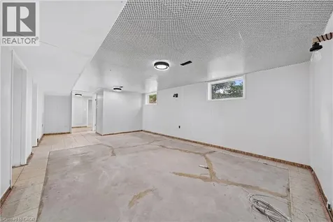 662 Montego Crescent Burlington ON L7N 2Z1