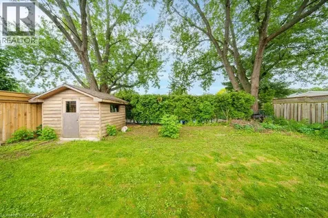 662 Montego Crescent Burlington ON L7N 2Z1