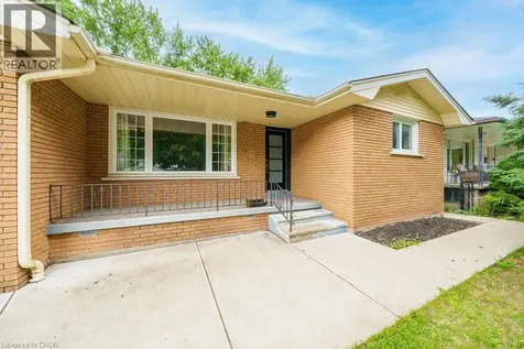 662 Montego Crescent Burlington ON L7N 2Z1