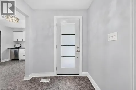 662 Montego Crescent Burlington ON L7N 2Z1