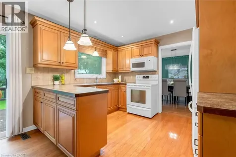 1482 Caulder Drive Oakville ON L6J 5S9