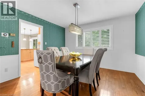 1482 Caulder Drive Oakville ON L6J 5S9