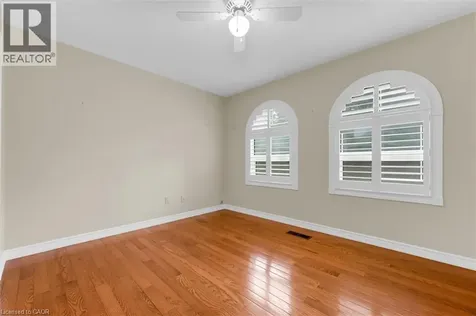 1482 Caulder Drive Oakville ON L6J 5S9