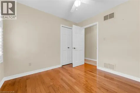 1482 Caulder Drive Oakville ON L6J 5S9