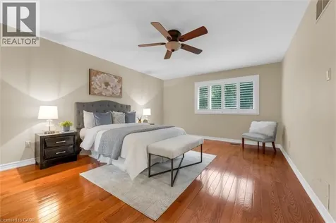 1482 Caulder Drive Oakville ON L6J 5S9