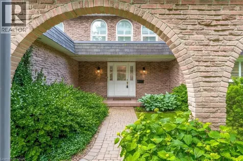 1482 Caulder Drive Oakville ON L6J 5S9