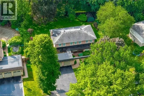 1482 Caulder Drive Oakville ON L6J 5S9