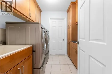 1482 Caulder Drive Oakville ON L6J 5S9