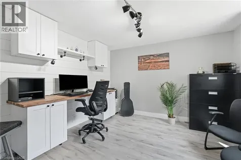 53 Glaceport Avenue Waterdown ON L9H 7E2
