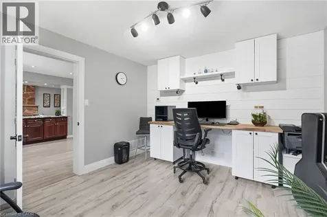 53 Glaceport Avenue Waterdown ON L9H 7E2