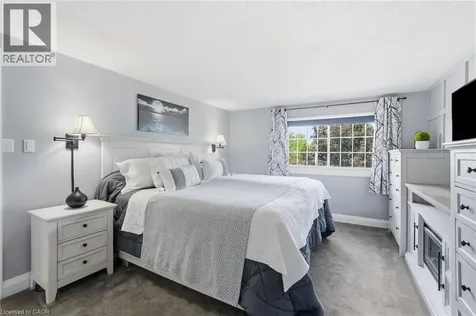 53 Glaceport Avenue Waterdown ON L9H 7E2