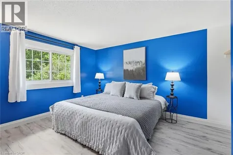 53 Glaceport Avenue Waterdown ON L9H 7E2