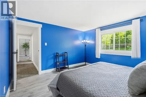 53 Glaceport Avenue Waterdown ON L9H 7E2
