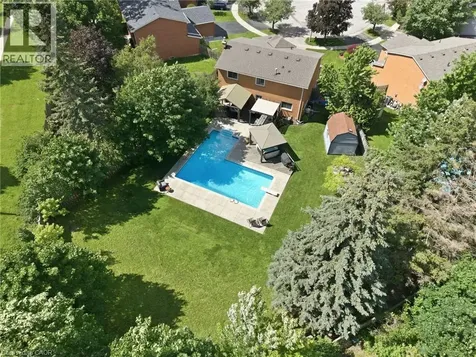 53 Glaceport Avenue Waterdown ON L9H 7E2