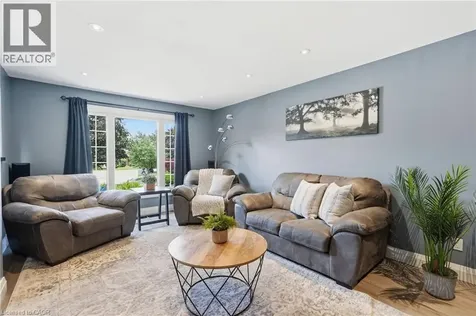 53 Glaceport Avenue Waterdown ON L9H 7E2