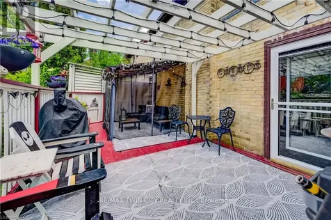 51 Irvin Street Kitchener ON N2H 1K7