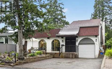 954 Watson Street Ottawa ON K2B 6C2