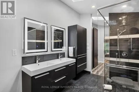 954 Watson Street Ottawa ON K2B 6C2