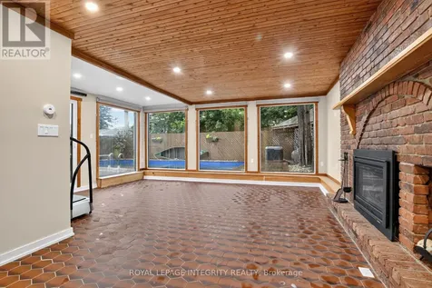 954 Watson Street Ottawa ON K2B 6C2